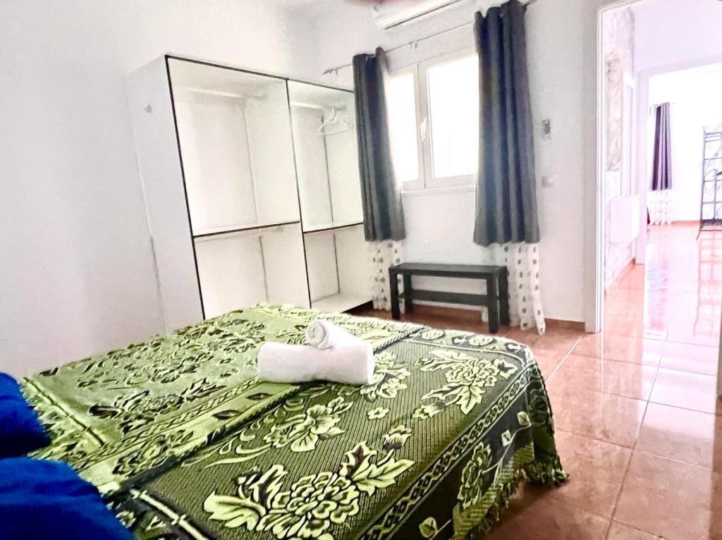 Franmay Apartments - 7 Modern Apartments Near The Beach & City, Perfect For Nomads, Travellers, Families, Watersports! Santa Maria Room photo